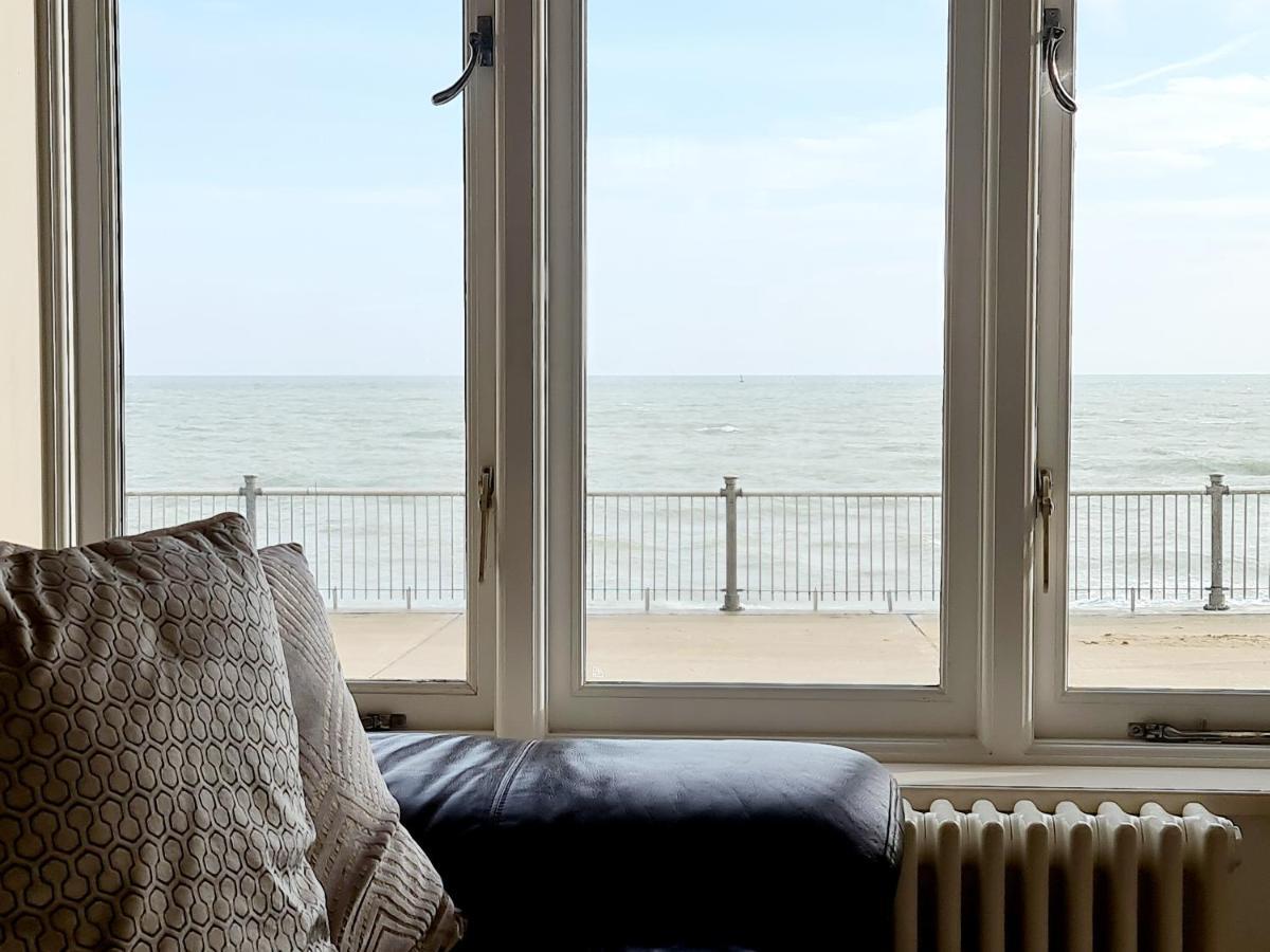 Vitamin Sea - Beachfront Apartment - Sleeps 4 Ramsgate Exterior foto