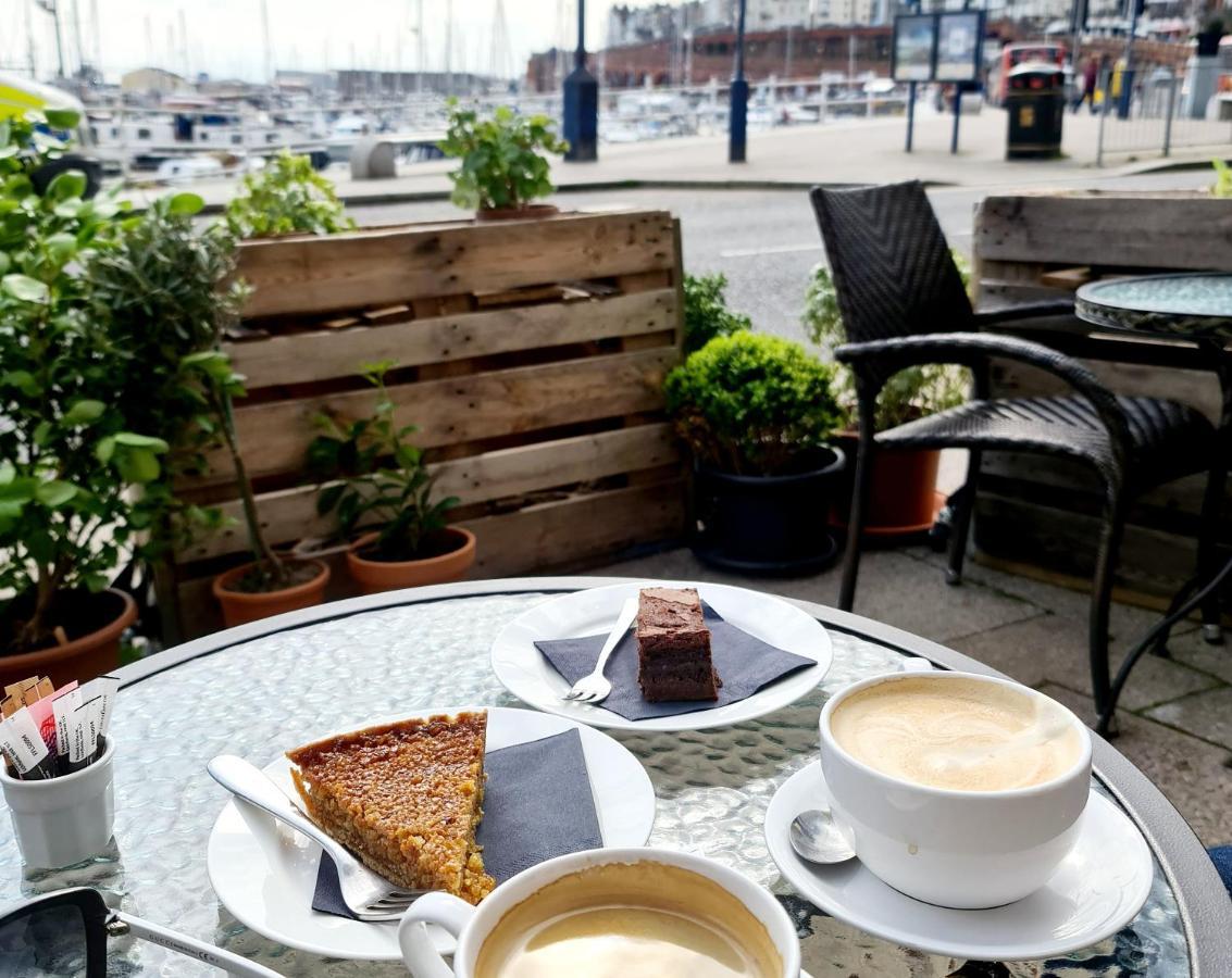 Vitamin Sea - Beachfront Apartment - Sleeps 4 Ramsgate Exterior foto